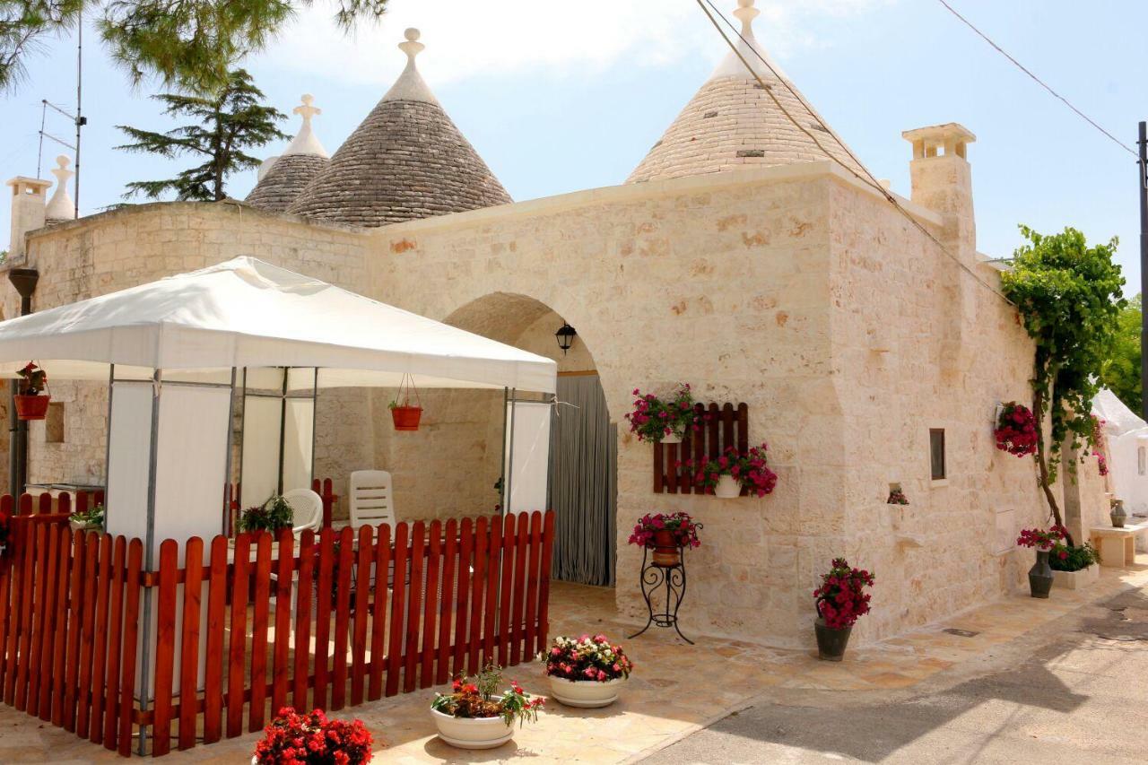 הוילה לוקורוטונדו Trulli Borgo Lamie מראה חיצוני תמונה