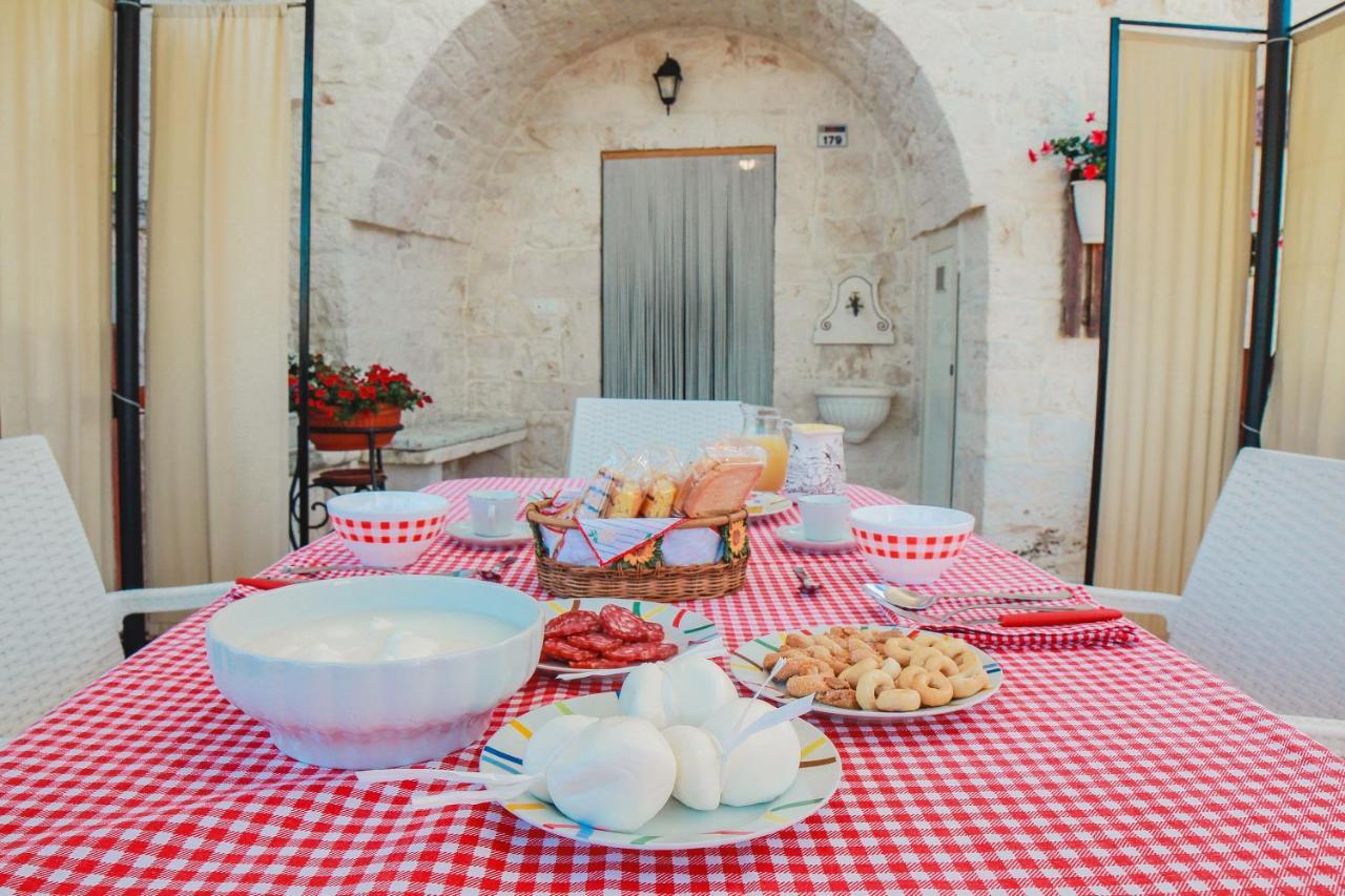 הוילה לוקורוטונדו Trulli Borgo Lamie מראה חיצוני תמונה